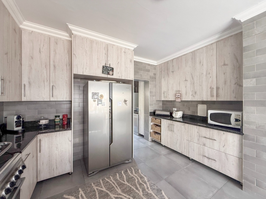 4 Bedroom Property for Sale in Leloko Lifestyle Estate North West